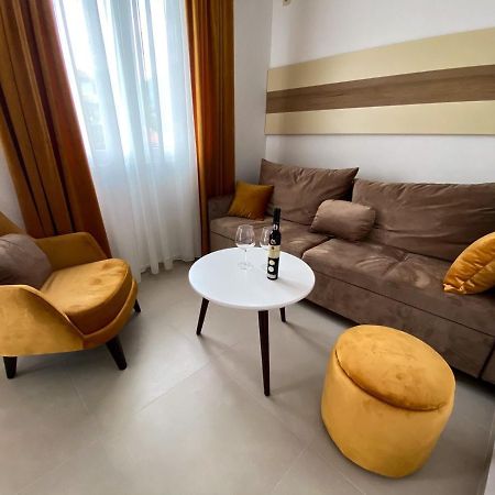 As Apartmani Budva Luaran gambar