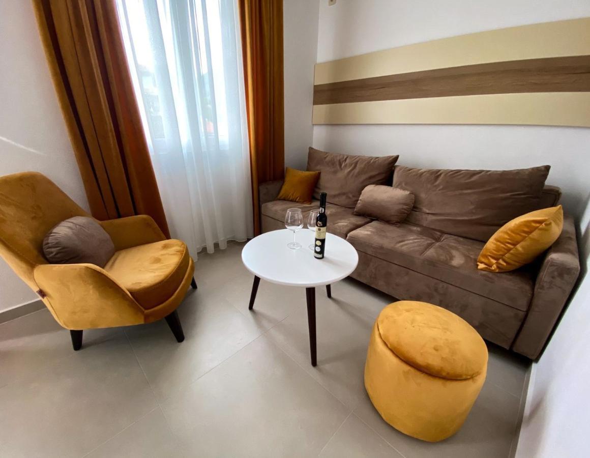 As Apartmani Budva Luaran gambar