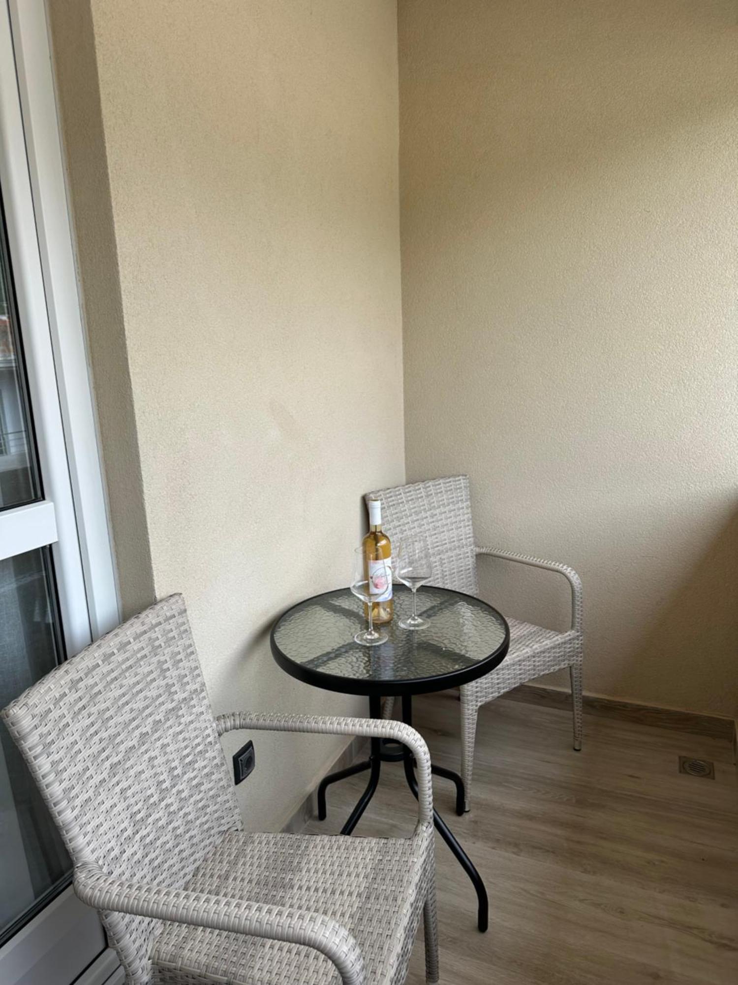 As Apartmani Budva Luaran gambar
