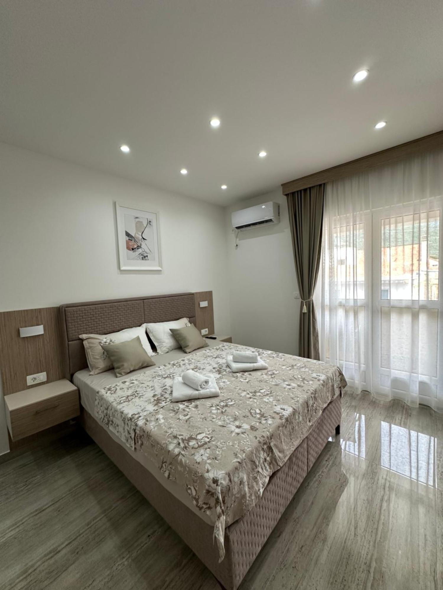 As Apartmani Budva Luaran gambar