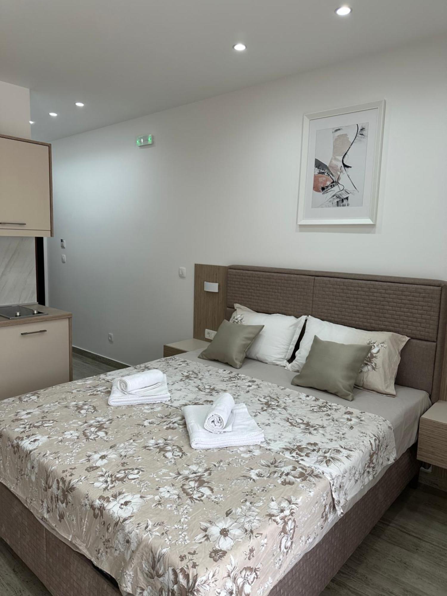 As Apartmani Budva Luaran gambar