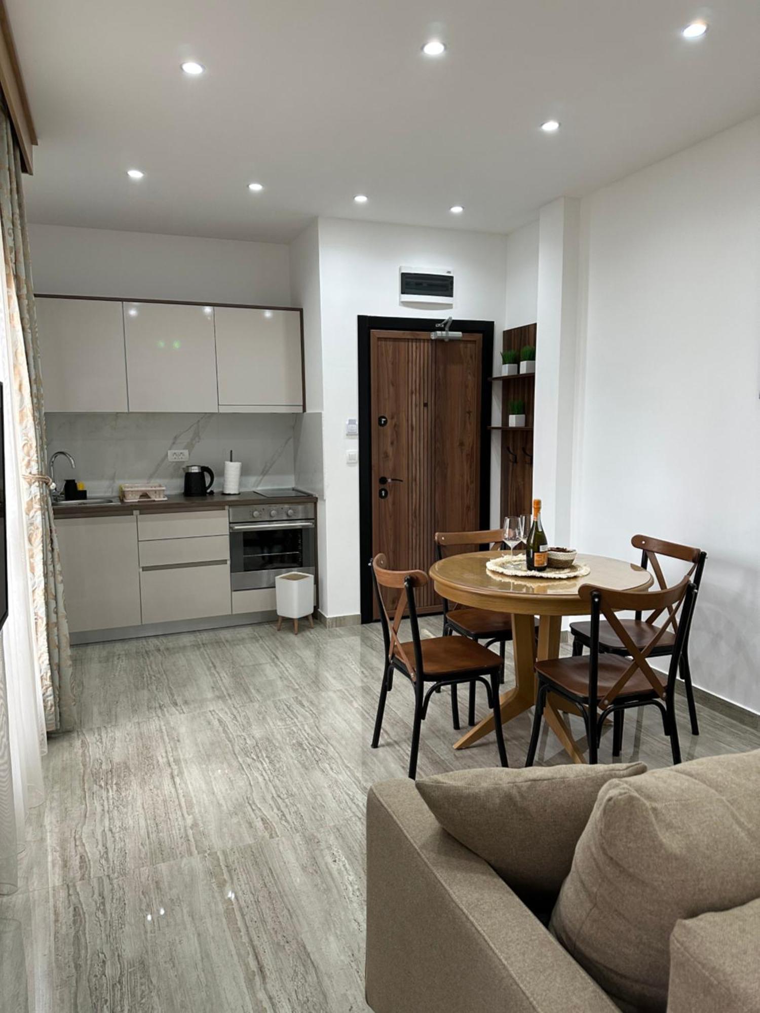 As Apartmani Budva Luaran gambar
