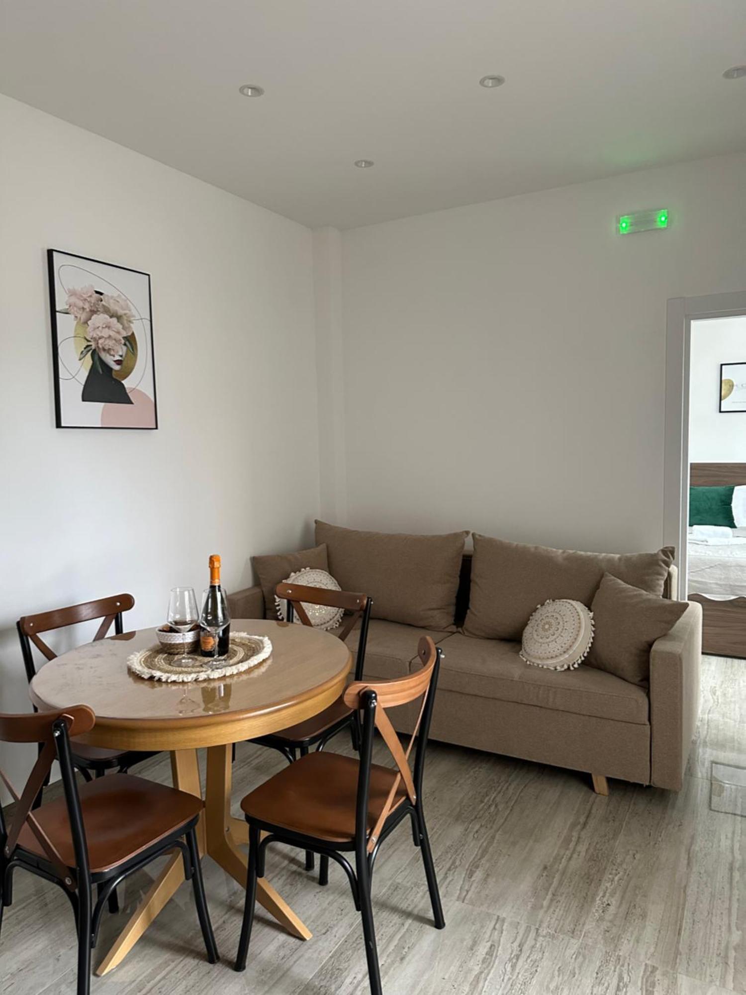 As Apartmani Budva Luaran gambar