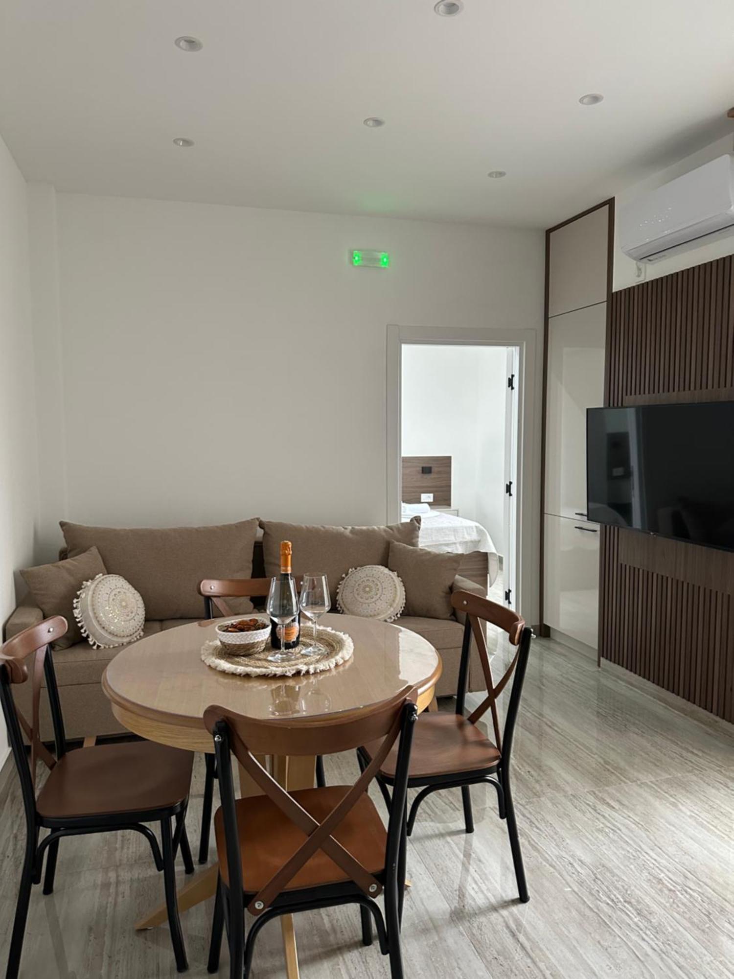 As Apartmani Budva Luaran gambar