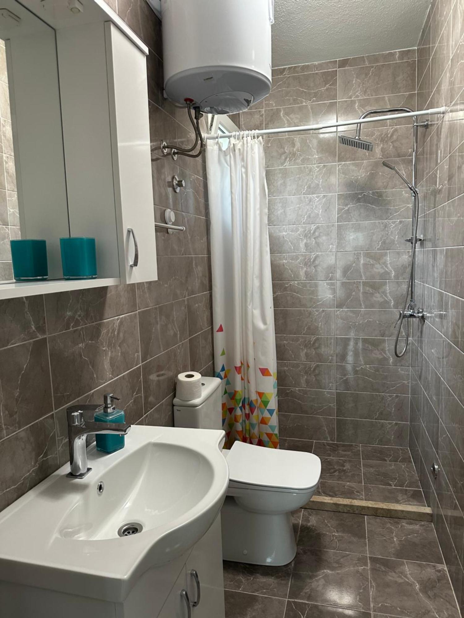 As Apartmani Budva Luaran gambar