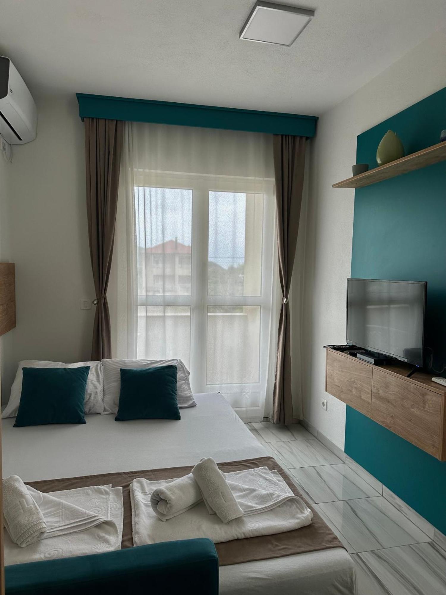 As Apartmani Budva Luaran gambar