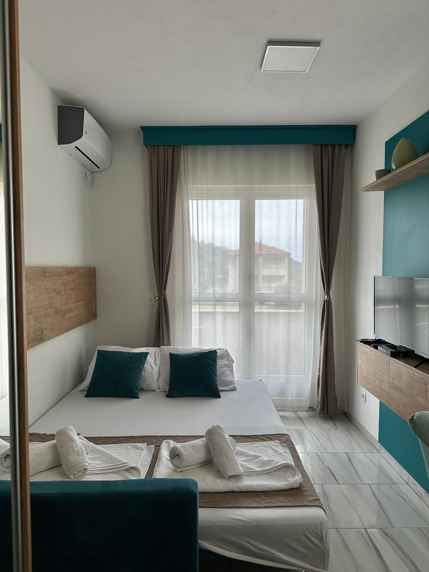 As Apartmani Budva Luaran gambar