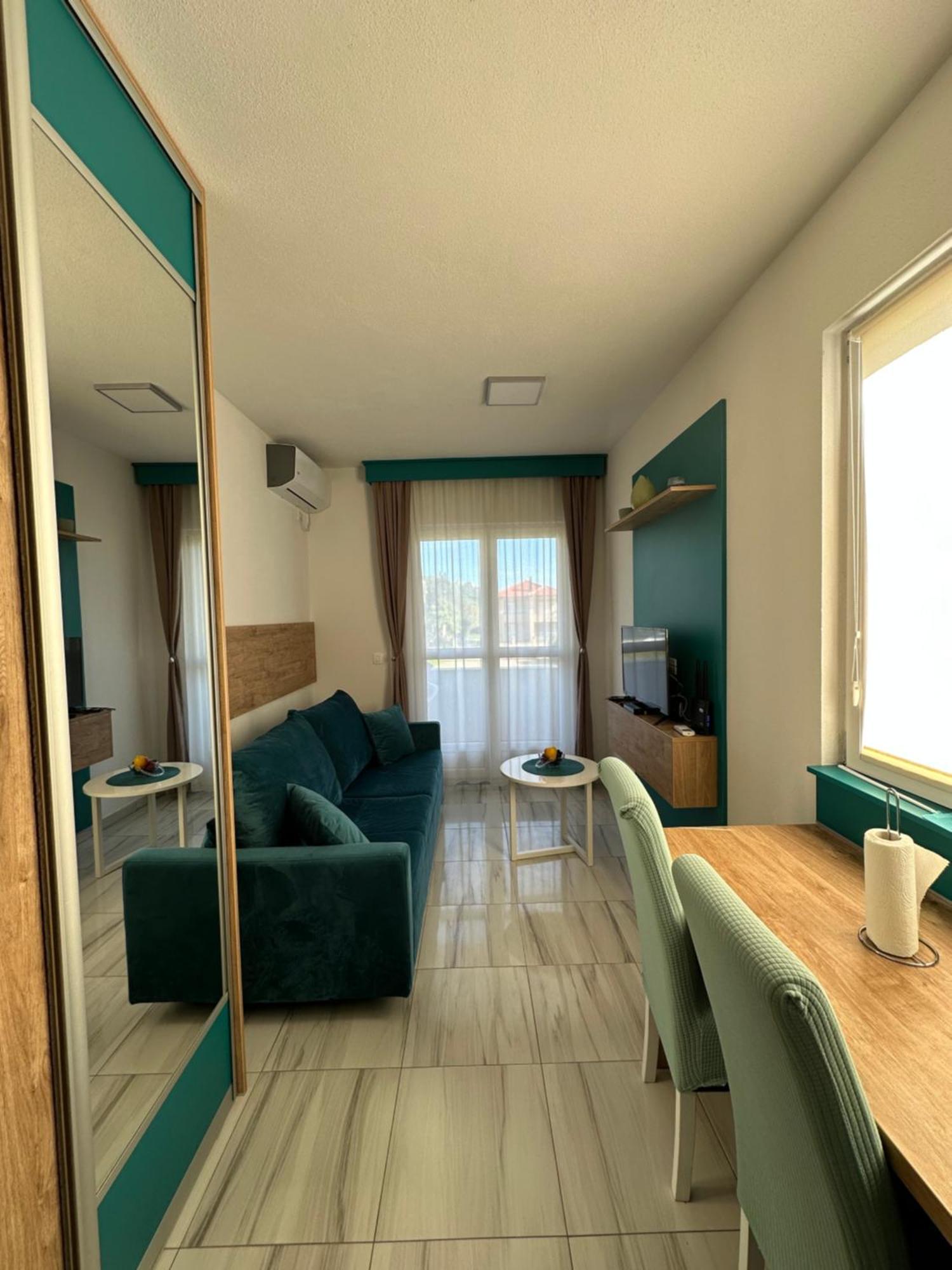 As Apartmani Budva Luaran gambar