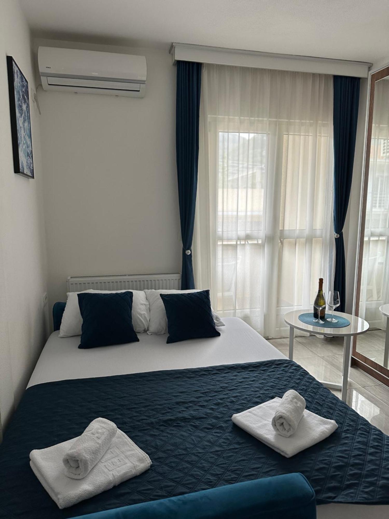 As Apartmani Budva Luaran gambar