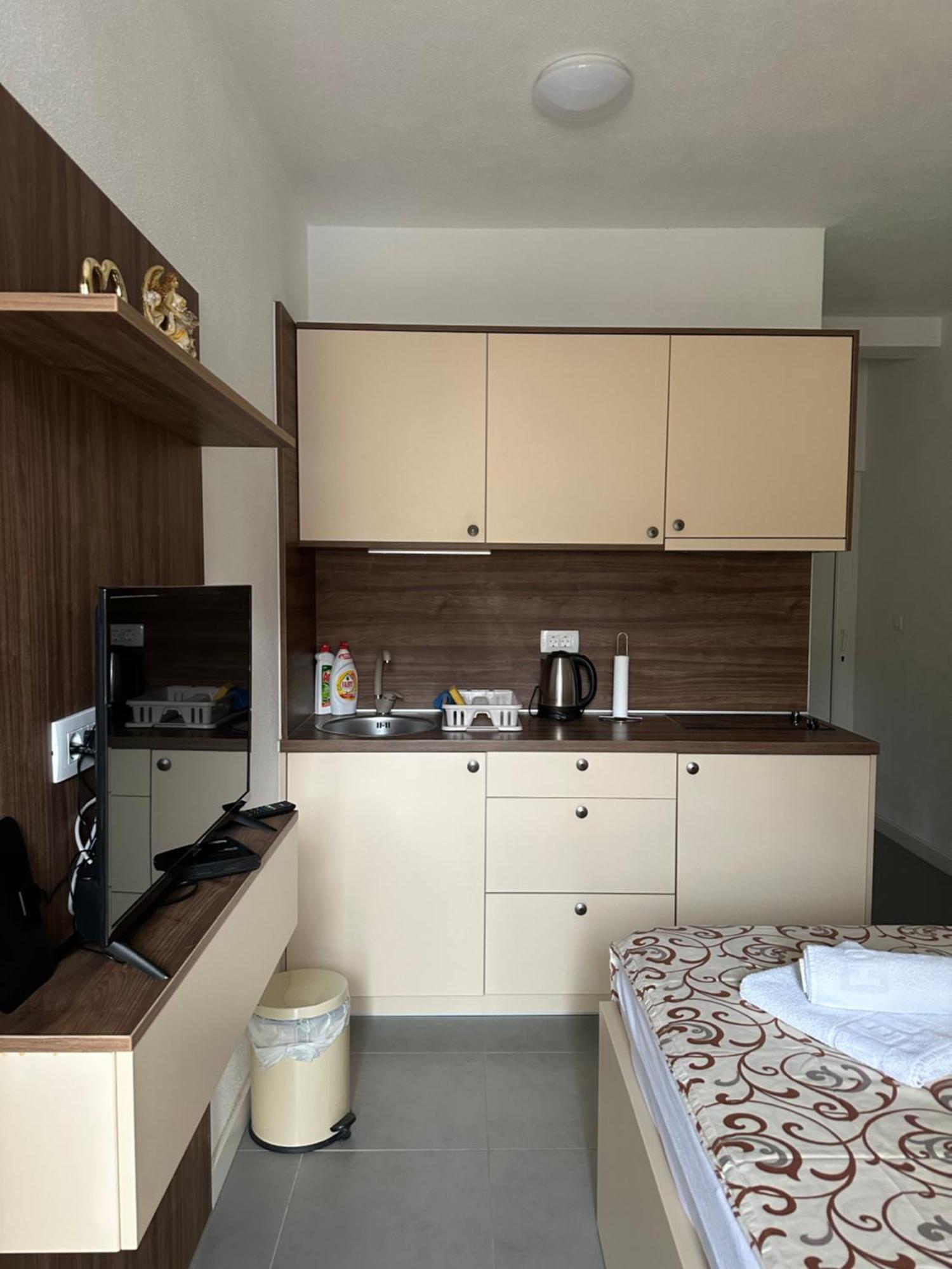 As Apartmani Budva Luaran gambar